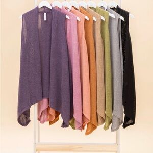 ✨NWT Wrinkle-Free Open Front Coastline Travel Lightweight Sweater Vest